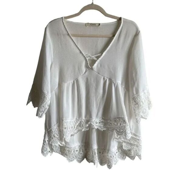 Cinnie Tops - B2 Cinnie Boho V Neck Lace‎ Blouse Size Large